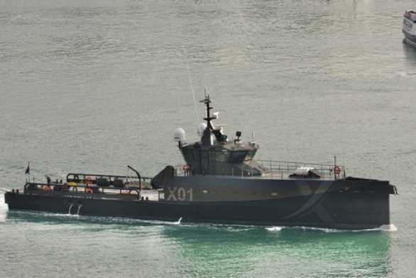 05 September 2023 - 08:53:55

-----------------------
Royal Navy experimental vessel XV Patrick Blackett departs Dartmouth